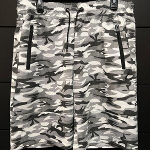 Men's Encrypted White Camo Shorts Used XL